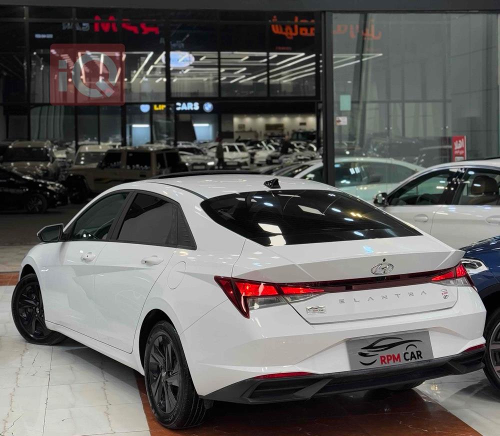 هیوندای ئەلەنترا